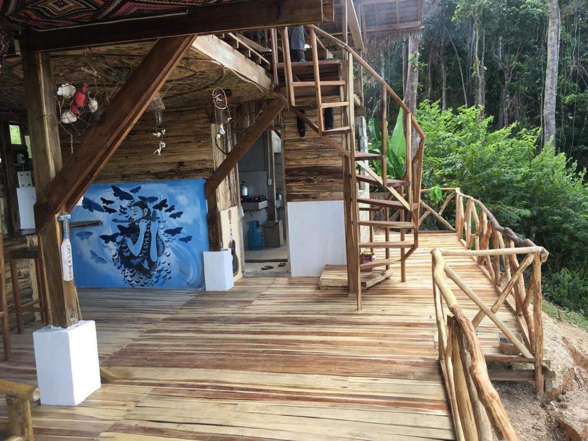 Hill Restaurant & * San Vicente (Palawan)