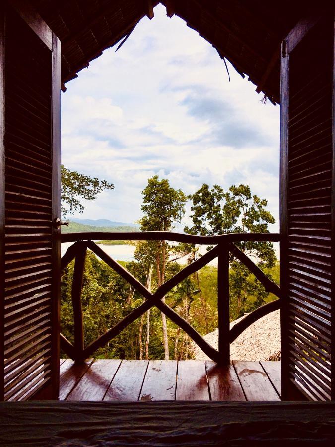 Hill Restaurant & * San Vicente (Palawan)